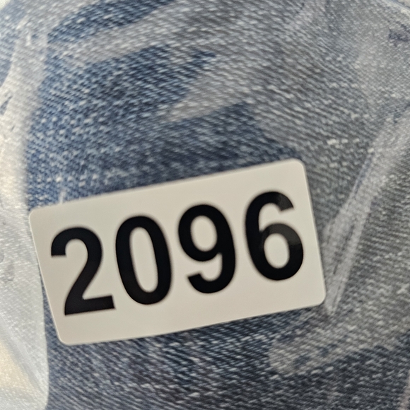 Silver Jeans Co Suki Capri Women’s 16 L 23.5” Stretch Denim - Picture 14 of 14